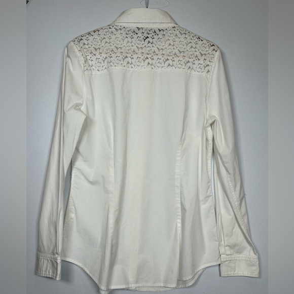 Romantic Banana Republic White Button Up with Lace Detail in the Back. Size 12. - Picture 3 of 7